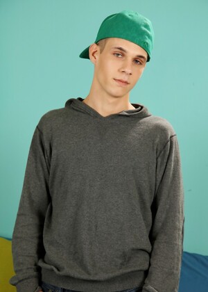 Hung boy Trent Ferris fucked by sexy latin stud Juan Lopez