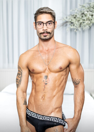 Theo Colucci, Sandrias, and Sam