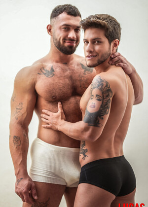 Tiago Santana & Nik Fros - GAY MUSCLE WORSHIP