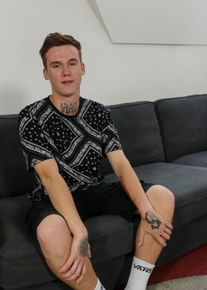 Kaleb Cross strokes his big dick