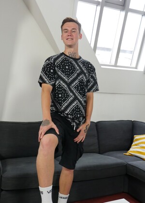 Kaleb Cross strokes his big dick