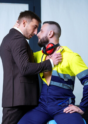 Ready to Fly: Baggage Handler