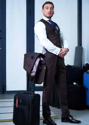 Ready to Fly: Baggage Handler