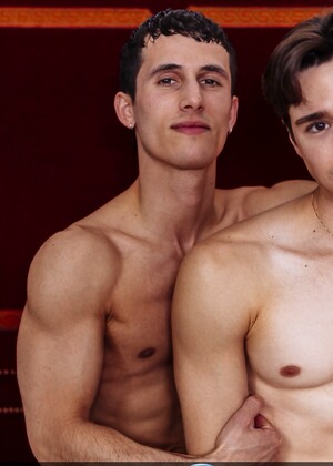 Flip OFF - Starring CockyBoys Exclusive Seth Cain & Leo Grand