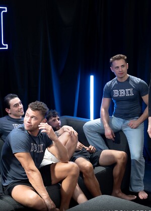 Pledge Hunter Vol. 1, Title: Perks of Brotherhood