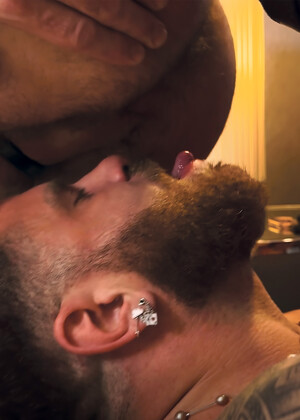 Riley Mitchel and Kev Inspiring