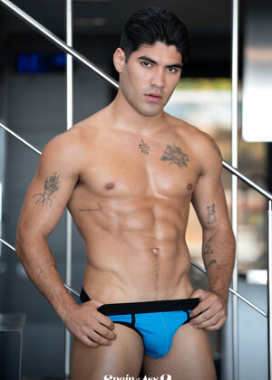 Spain in the Ass 2: MrDeepVoice's First Double-Penetration Gangbang