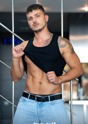 Spain in the Ass 2: MrDeepVoice's First Double-Penetration Gangbang