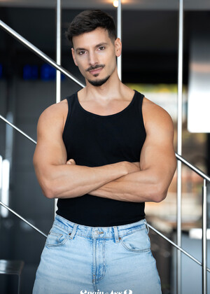 Spain in the Ass 2: MrDeepVoice's First Double-Penetration Gangbang