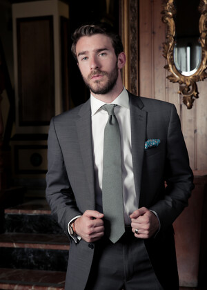 Wrong Place Right Time, Editor's Cut