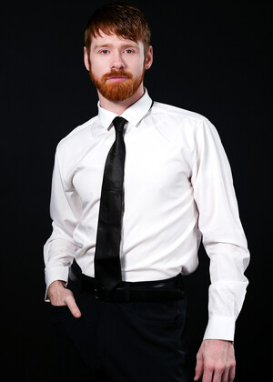 Cock-Worshipping Elders Please the Ginger President in Raw Threesome