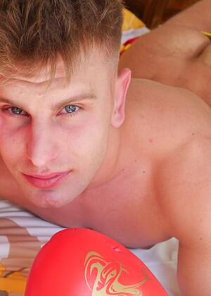 Sexy boxer Callum Dean