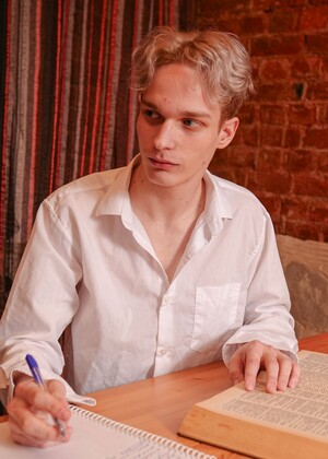 Sexy blonde twinks Alex Rosa and Dean Slim fuck