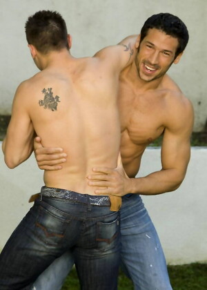 Blake & Leo Classic Scene (March, 2009)