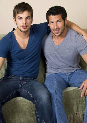 Leo & Malachi. Classic Scene (Jun, 2009)