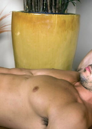 Leo & Malachi. Classic Scene (Jun, 2009)