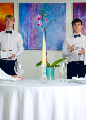 Man On Twink: The Art Gallery