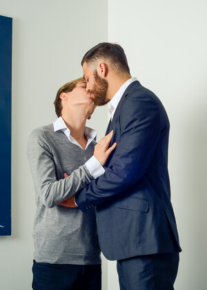 Man On Twink: The Art Gallery