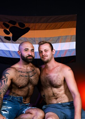 OTTER IN THE BEAR DEN