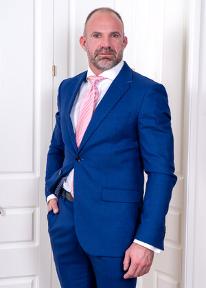 Real Estate 'Broker', Part 3