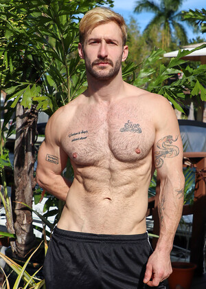 Thigh Pain? A Nice Ass-Pounding Will Make Everything Better!