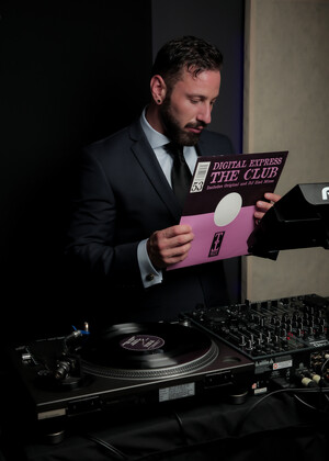 DILF, Editor's Cut