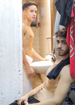 Scouting for Top Talent: First-Time Bottoms Who Can Take a Facial
