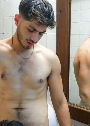 Scouting for Top Talent: First-Time Bottoms Who Can Take a Facial
