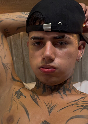 File 43 - Angel goes Medellin 1