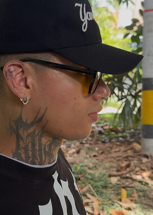 File 43 - Angel goes Medellin 1