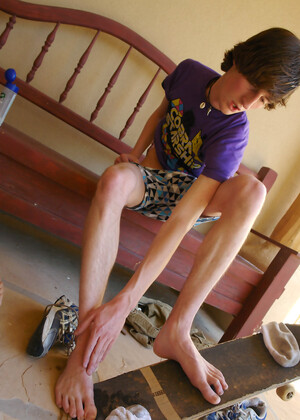 Skater Boy Boner Stroking