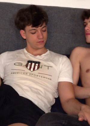 TWINK FINGERS CUM INTO ADORABLE BOYFRIEND