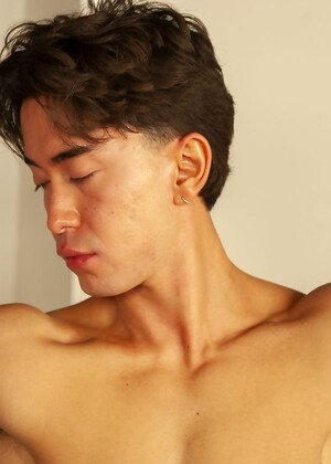 Brian Lee EROTIC SOLO by William Higgins