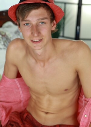 Rowen Eckhardt by BelAmi Online