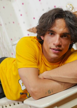 Miguel Alves by Jawked