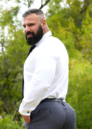 Squirt Casual Encounters: Outdoor Park Cruising by Men at Play