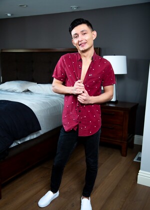 Hot asian boy Zayn Parker & Kai Locks enjoy doggy & missionary anal sex on the bed by Next Door Twink