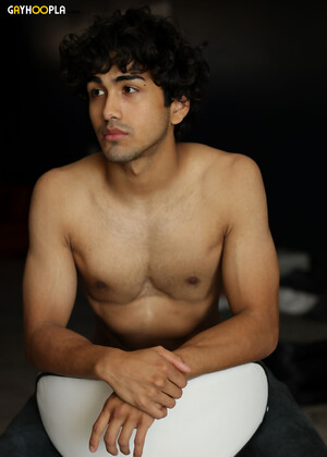 Hot Tub Solo: Jay Raw's First Jerk Off Experience by Gayhoopla