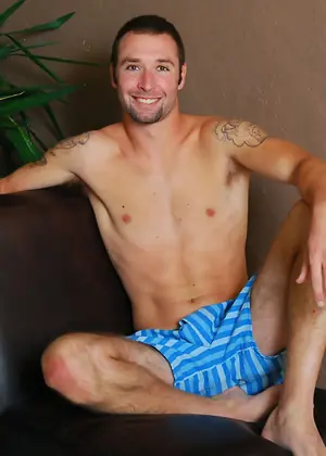 Eric Clayton Busts A Nut by College Dudes